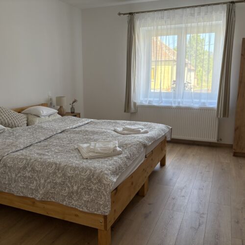 Gold Silver Quadruple Room (extra bed available)
