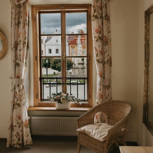 Camera dubla deluxe la etaj (se poate solicita pat suplimentar)