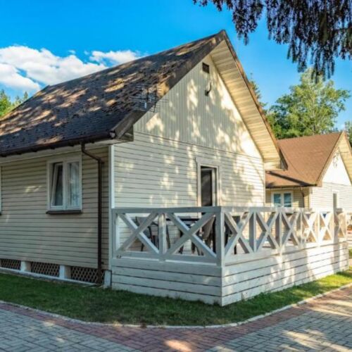 Casă de vară lCD TV cu chicinetă proprie pentru 5 pers. (se inchirieaza doar integral)