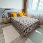 Apartament la etaj întreaga unitate cu 2 camere pentru 4 pers.