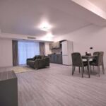 Apartament deluxe cu vedere spre mare cu 2 camere pentru 4 pers.