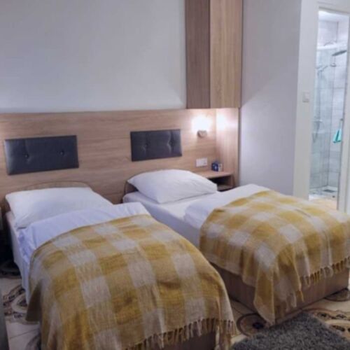 Domek letniskowy 4-osobowy parterowy z widokiem na ogród