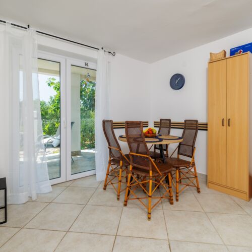 1-Room Apartment for 2 Persons with Terrace (extra beds available)
