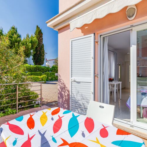 1-Zimmer-Apartment für 2 Personen mit Klimaanlage und Terasse AS-24415-a