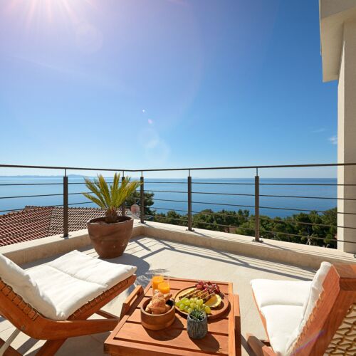 Casă de vacanță cu aer condiționat cu vedere spre mare pentru 6 pers. (se inchirieaza doar integral)