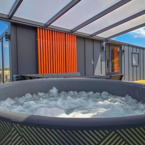 Domek całoroczny 11-osobowy Superior z widokiem na park