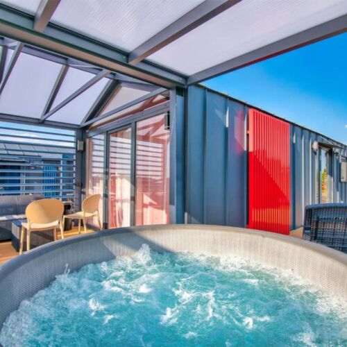 Domek całoroczny 7-osobowy Superior z widokiem na park