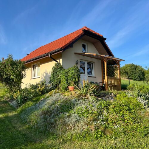 Domek letniskowy 3-osobowy  (możliwa dostawka)