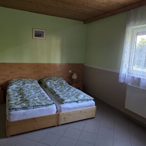 Standard Pokoj pro 2 os. na přízemí (s možností přistýlky)