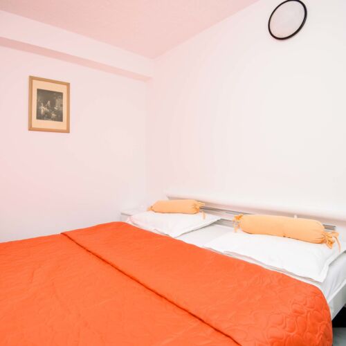 Apartament cu aer condiționat cu vedere spre mare cu 2 camere pentru 4 pers.