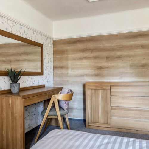 Double Room (extra bed available)
