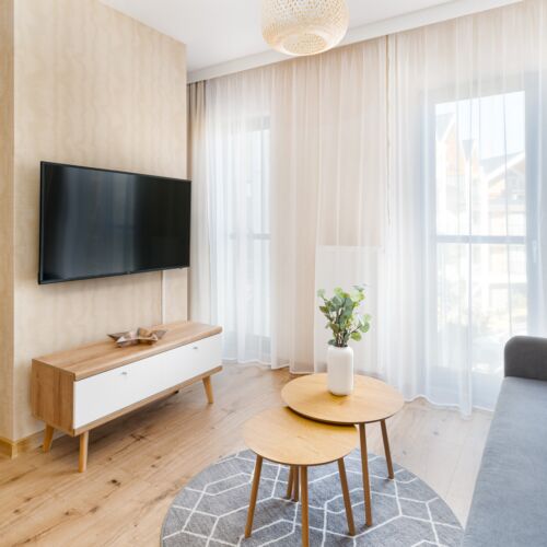 Upstairs 2-Room Apartment for 3 Persons