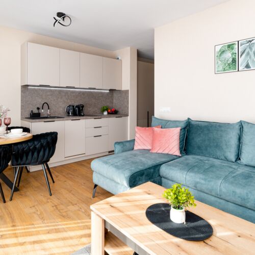 Upstairs 2-Room Apartment for 3 Persons