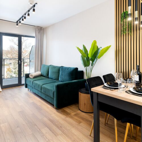 Upstairs 2-Room Apartment for 4 Persons