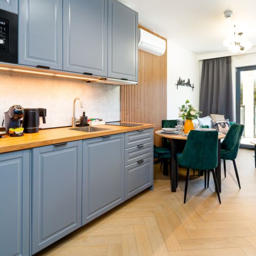 Upstairs 2-Room Apartment for 4 Persons
