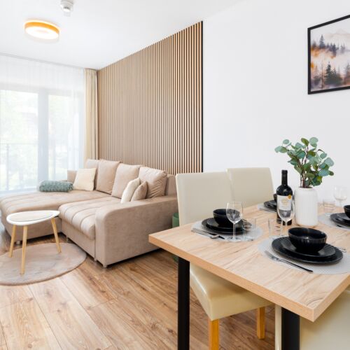 Upstairs 2-Room Apartment for 4 Persons