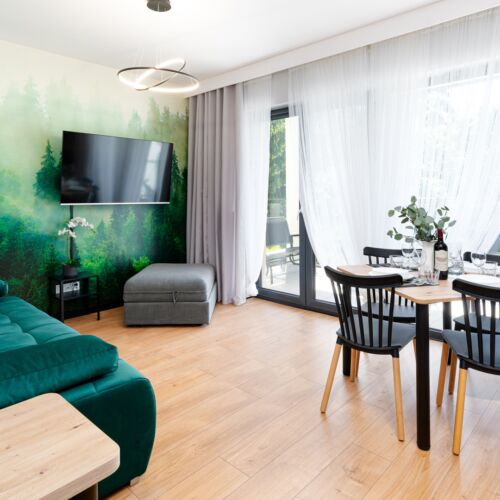 Upstairs 2-Room Apartment for 4 Persons