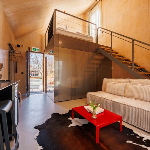 Bungalow pentru 4 pers. (se inchirieaza doar integral)