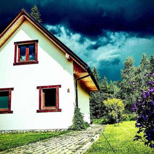 Whole House Family Chalet for 10 Persons