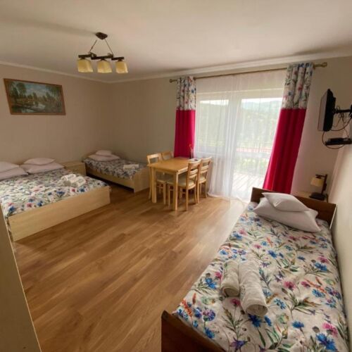 Pokój 4-osobowy z balkonem