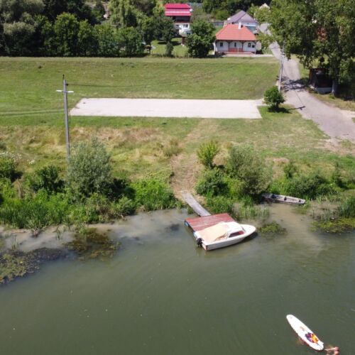 Întreaga unitate familial(ă) pentru 12 pers. (se inchirieaza doar integral)