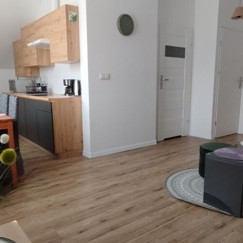 Upstairs 2-Room Apartment for 4 Persons