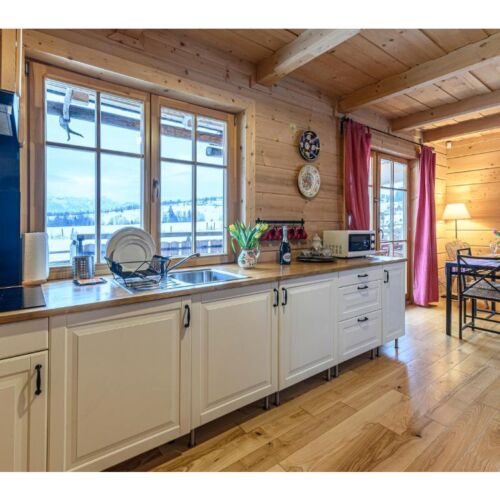 Domek drewniany 6-osobowy cały dom z widokiem na góry