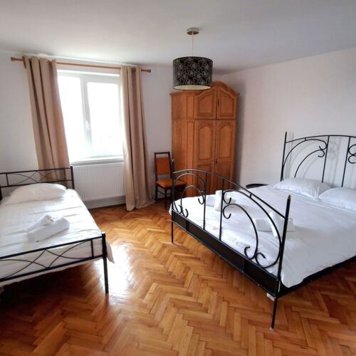 Rekreační dům (jako celek) pro 8 os. s výhledem na hory celý Dům (s možností přistýlky)