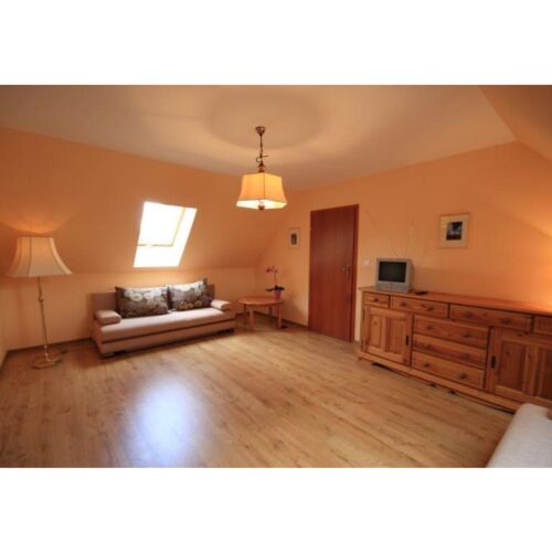 6 Person Room