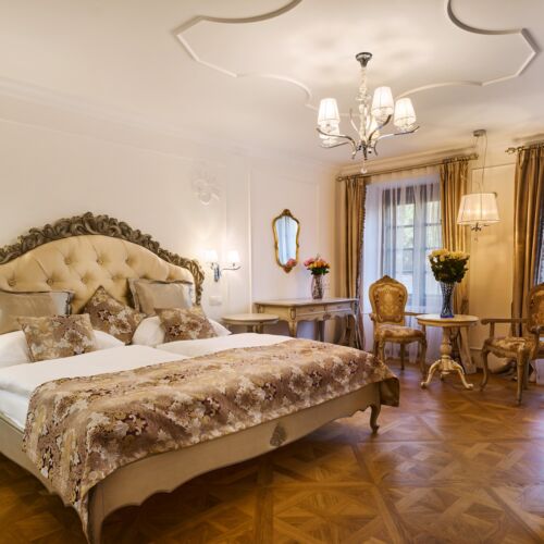 Superior Double Room (extra beds available)