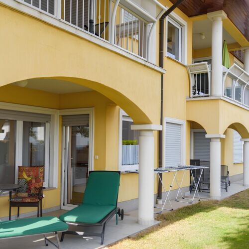 Apartman s terasou pro 4 os. se 2 ložnicemi přízemní