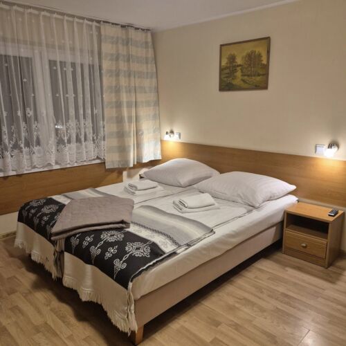 Classic Upstairs Twin Room