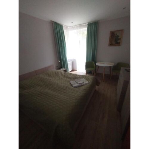 Pokój 2-osobowy na piętrze ze wspólnym aneksem kuchennym