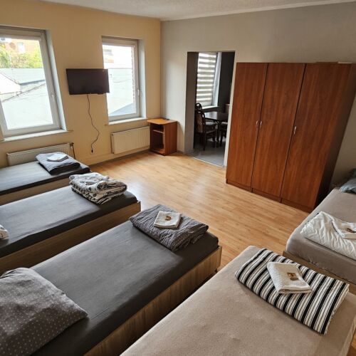 Upstairs 1-Room Apartment for 2 Persons