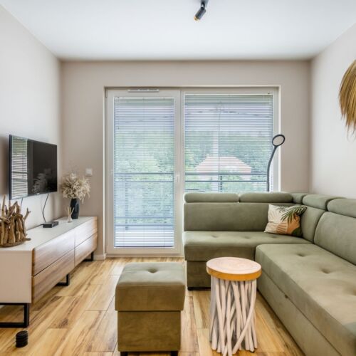 Apartament 4-osobowy z balkonem z 2 pomieszczeniami sypialnianymi