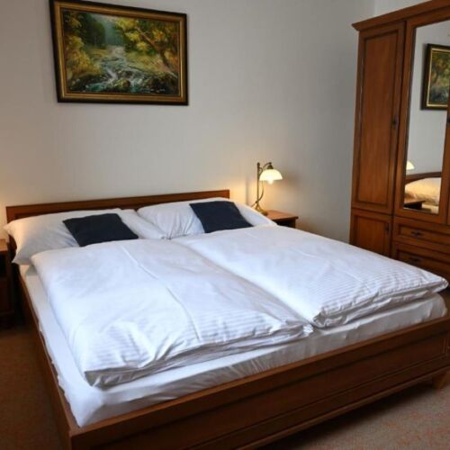 Apartament 3-osobowy Przyjazny podróżom rodzinnym z wanną z 2 pomieszczeniami sypialnianymi (możliwa dostawka)