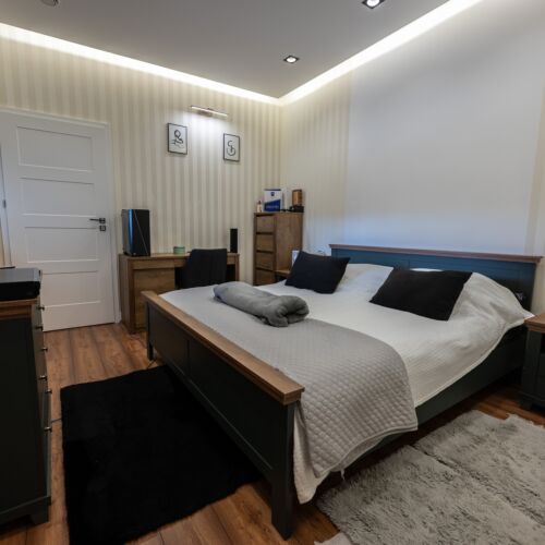 Întreaga unitate lux întreaga unitate pentru 10 pers. (se inchirieaza doar integral)