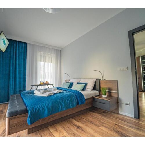 Apartament 6-osobowy z balkonem z 3 pomieszczeniami sypialnianymi