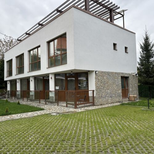 Camera single economy la parter