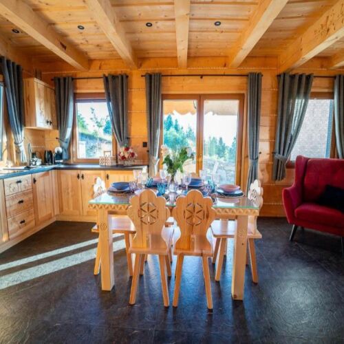 House (jako celek) pro 7 os.