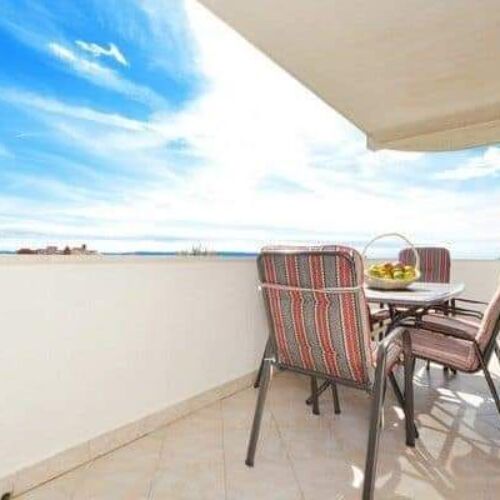 Air Conditioned Holiday Home for 20 Persons