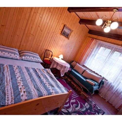 Pokoj s manželskou postelí (s možností přistýlky)