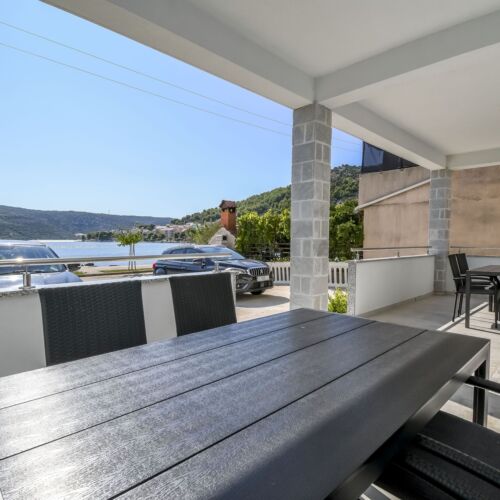 Apartament 4-osobowy z klimatyzacją z widokiem na morze z 2 pomieszczeniami sypialnianymi