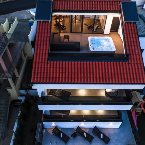 4-Room Air Conditioned Apartment for 8 Persons with Terrace K-24765