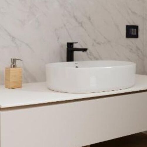 Lux Erdgeschosses 2-Zimmer-Apartment für 4 Personen