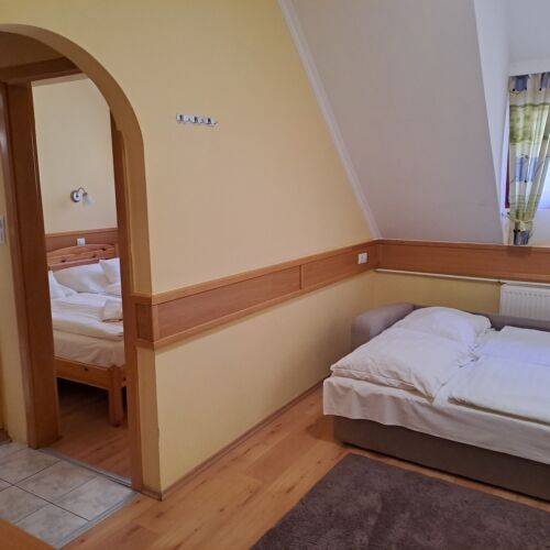 Rezydencja pokój 2-osobowy na poddaszu Standard z 1 pomieszczeniem sypialnianym