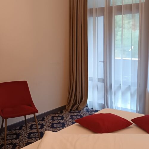 Camera dubla deluxe cu balcon