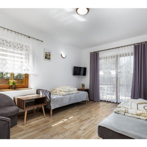 Pokój 4-osobowy z tarasem z klimatyzacją