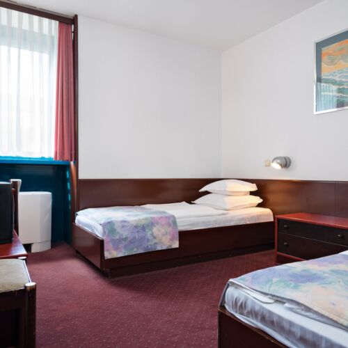 Economy Upstairs Twin Room