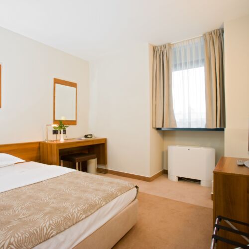 Standard Upstairs Single Room